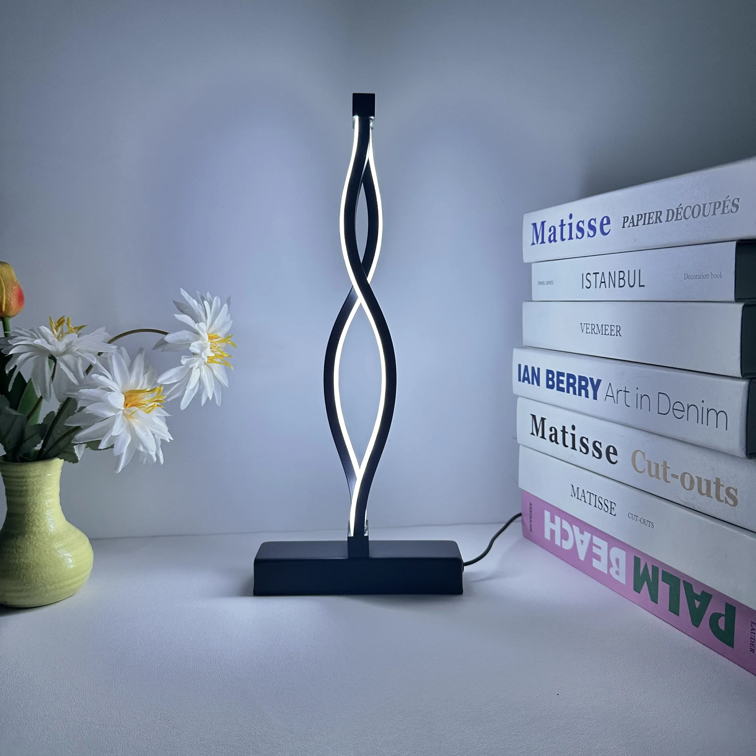 1PC Simple Desktop Desk Lamp - USB Plug-in Three-Tone Lighting Night Light - Image 4